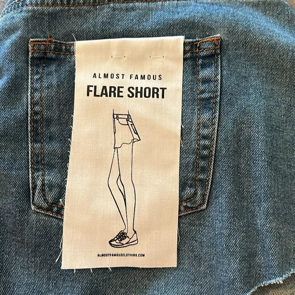 Almost Famous Flare Short Shorts Raw Hem high waist size 5 NWT new with tags